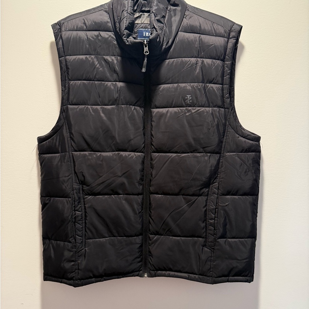 Izod Men's black Quilted Vest